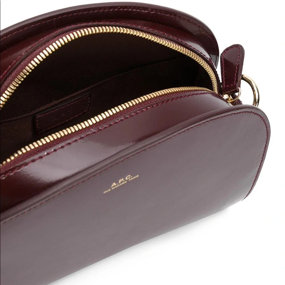 APC half moon chain bag - Picture 2 of 7